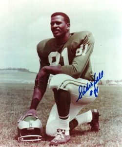 Autographed EDDIE BELL 8X10  Photo - Philadelphia Eagles