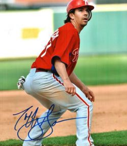 AUTOGRAPHED TUFFY GOSEWISCH 8x10 Philadelphia Phillies photo
