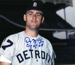 AUTOGRAPHED DENNY MCLAIN photo  Detroit Tigers