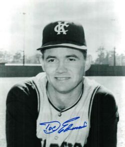 AUTOGRAPHED DOC EDWARDS photo  -  Oakland A's