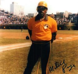 AUTOGRAPHED MITCHELL PAGE - Pittsburgh Pirates