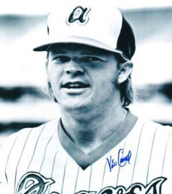 AUTOGRAPHED VIC CORRELL Atlanta Braves photo