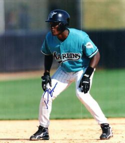 AUTOGRAPHED 8X10 photo PABLO OZUNA Florida Marlins