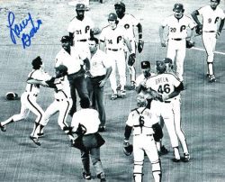 AUTOGRAPHED LARRY BOWA 8X10 Philadelphia Phillies photo