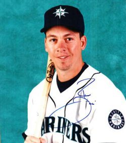 AUTOGRAPHED RUSS DAVIS 8x10 Seattle Mariners Photo