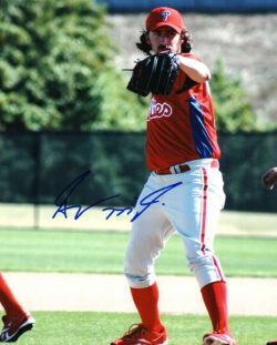 AUTOGRAPHED GARY MAJEWSKI photo  Philadelphia Phillies