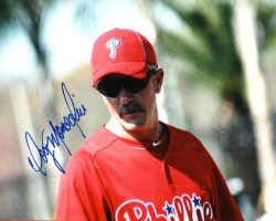 AUTOGRAPHED DOUG MANSOLINO photo  Philadelphia Phillies