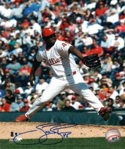 AUTOGRAPHED TOM GORDON 8X10  Philadelphia Phillies Photo