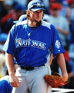 Autographed JOEL HANRAHAN 8X10 Photo - Pittsburgh Pirates