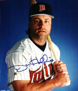 AUTOGRAPHED DAVE HOLLINS -  Minnesota Twins photo