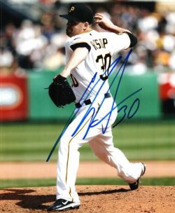 Autographed CHRIS RESOP 8X10 Photo - Pittsburgh Pirates