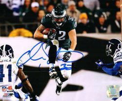 Autographed OWEN SCHMIDT 8X10  Photo - Philadelphia Eagles