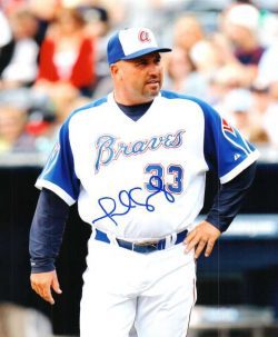 AUTOGRAPHED FREDI GONZALEZ 8X10 Atlanta Braves photo