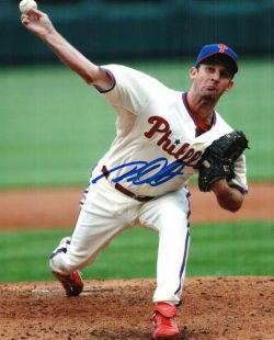 AUTOGRAPHED ROY OSWALT 8X10 photo  Philadelphia Phillies