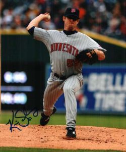 AUTOGRAPHED  KEVIN SLOWEY 8X10 Minnesota Twins photo