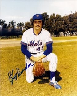 AUTOGRAPHED JEFF REARDON 8x10 New York Mets photo