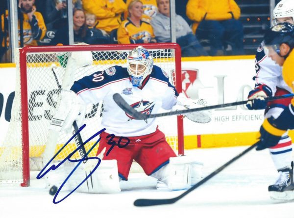 Autographed Curtis McElhinney 8X10 Columbus Blue Jackets Photo