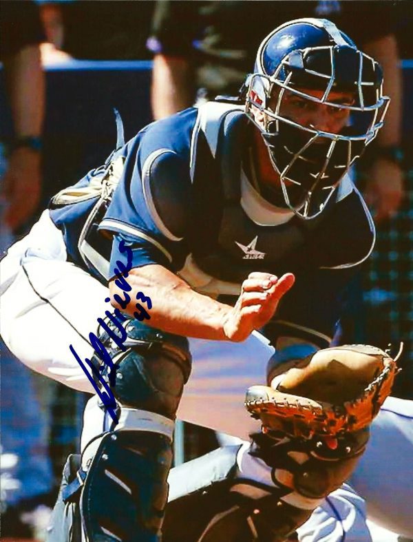 AUTOGRAPHED Will Nieves 8X10 San Diego Padres photo