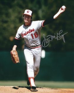 AUTOGRAPHED SCOTT MCGREGOR 8X10 Baltimore Orioles Photo