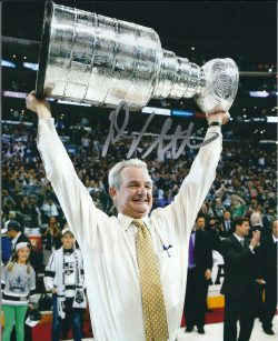 Autographed DARRYL SUTTER  8x10 Los Angeles Kings Photo