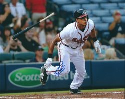 AUTOGRAPHED HECTOR OLIVERA 8X10 Atlanta Braves photo