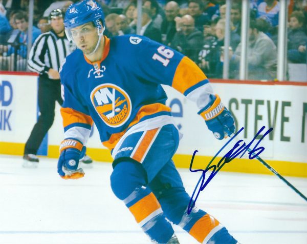 Autographed STEVE BERNIER 8X10 New York Islanders Photo