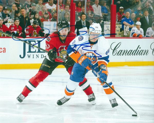 Autographed MIKHAIL GRABOVSKI 8X10 New York Islanders Photo