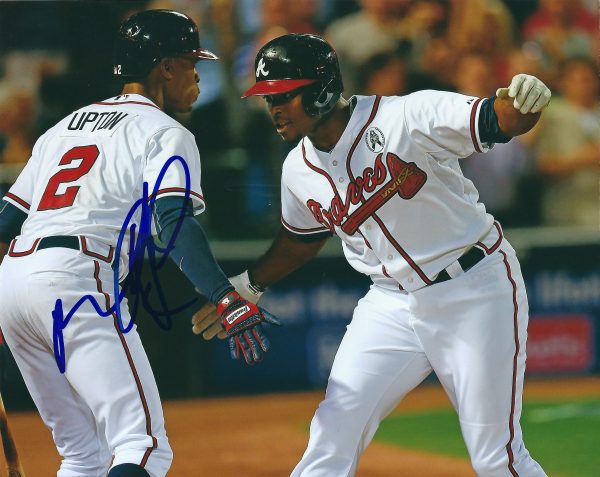 AUTOGRAPHED B.J. UPTON 8X10 Atlanta Braves photo