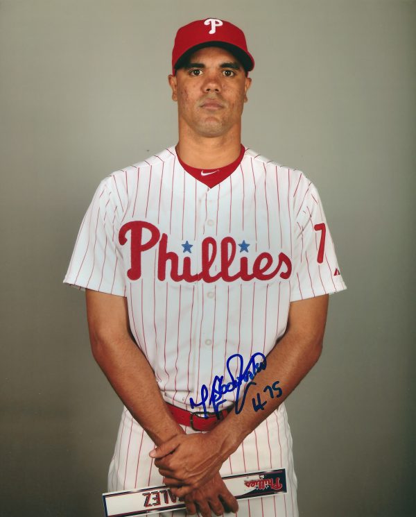 AUTOGRAPHED MIGUEL GONZALEZ 8X10 Philadelphia Phillies Photo