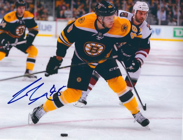 Autographed COLIN MILLER 8X10 Boston Bruins  Photo