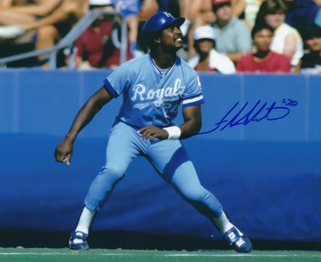 AUTOGRAPHED FRANK WHITE 8x10 Kansas City Royals Main Line Autographs