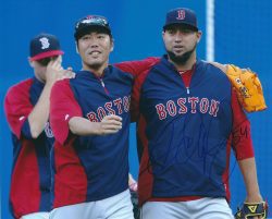 AUTOGRAPHED EDWARD MUJICA 8X10 Boston Red Sox photo