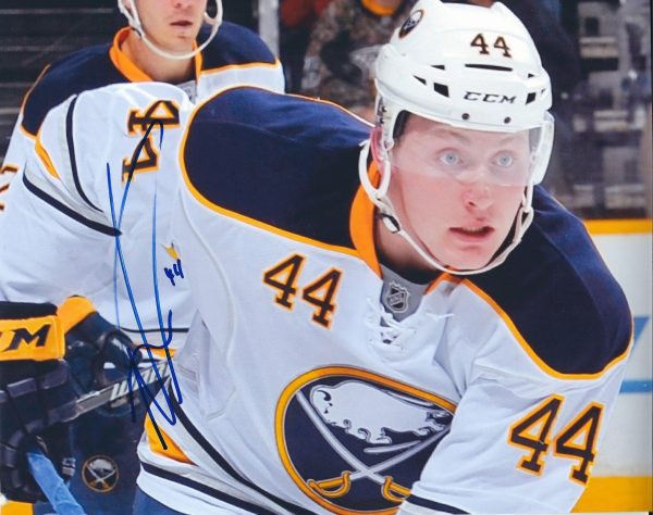 Autographed NICOLAS DESLAURIERS 8X10 Buffalo Sabres Photo