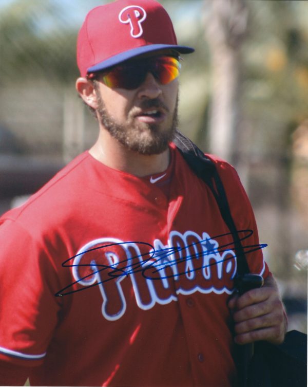 AUTOGRAPHED J.P. ARENCIBIA 8X10 Philadelphia Phillies Photo