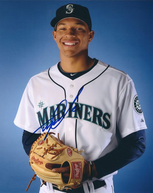 AUTOGRAPHED TAIJUAN WALKER 8X10 Seattle Mariners Photo