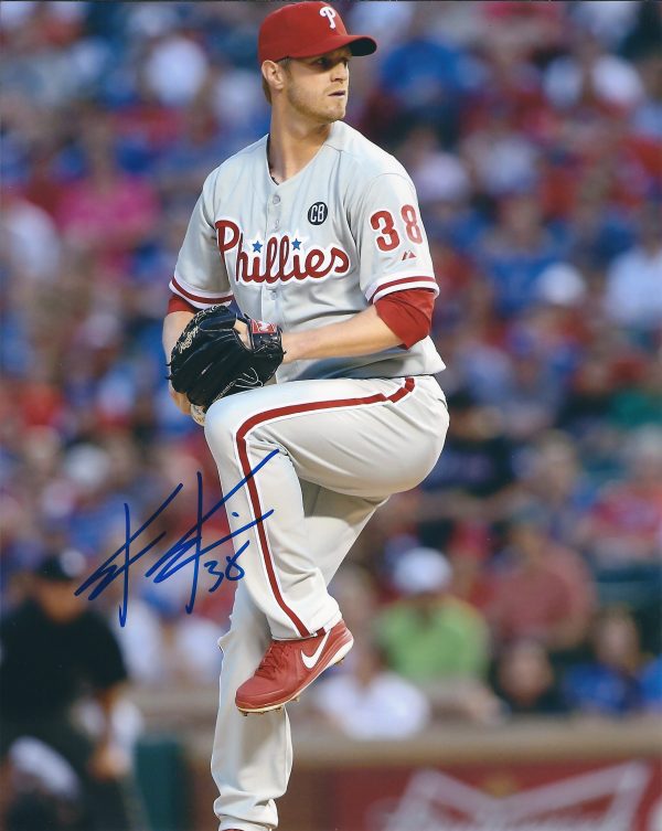 AUTOGRAPHED KYLE KENDRICK  8X10 Philadelphia Phillies Photo