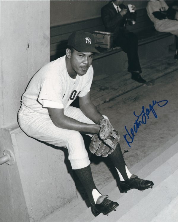 AUTOGRAPHED HECTOR LOPEZ 8X10 NEW YORK YANKEES photo