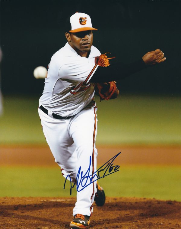 AUTOGRAPHED MYCHAL GIVENS  8X10 Baltimore Orioles Photo