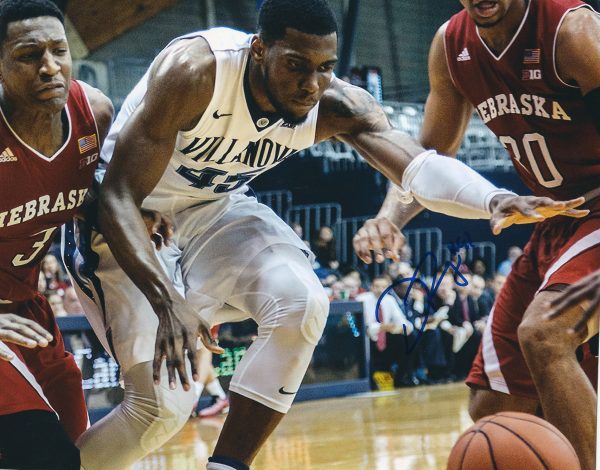 Autographed  DARRYL REYNOLDS 8x10 Villanova Wildcats Photo