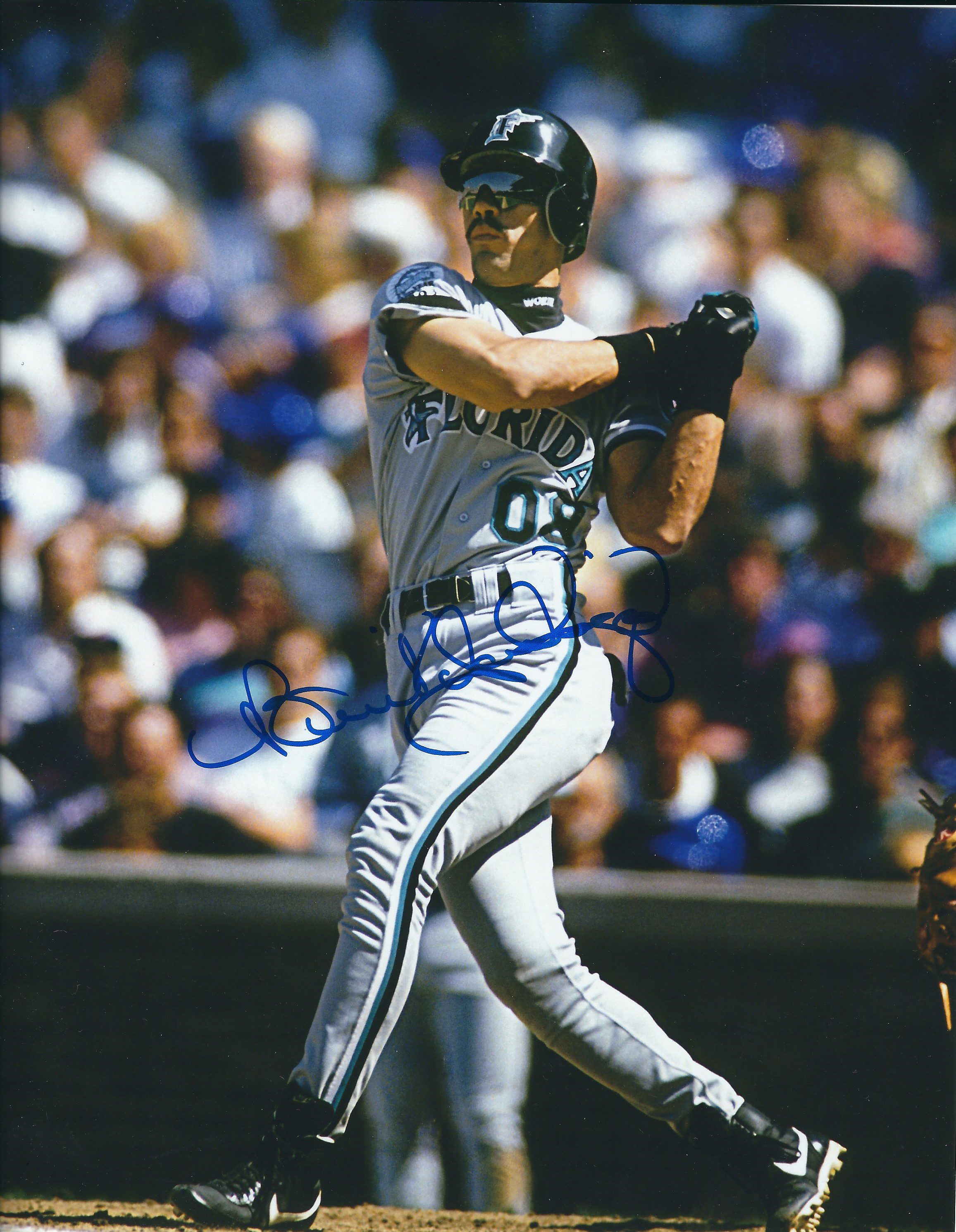 Signed Benito Santiago Photo - 8X10