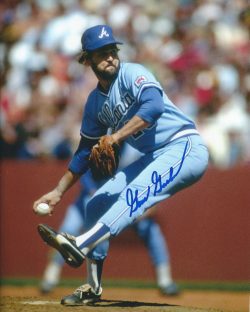 AUTOGRAPHED GENE GARBER 8X10 Atlanta Braves photo