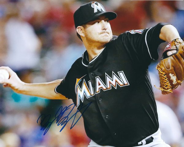 AUTOGRAPHED BRYAN MORRIS 8X10 Miami Marlins Photo
