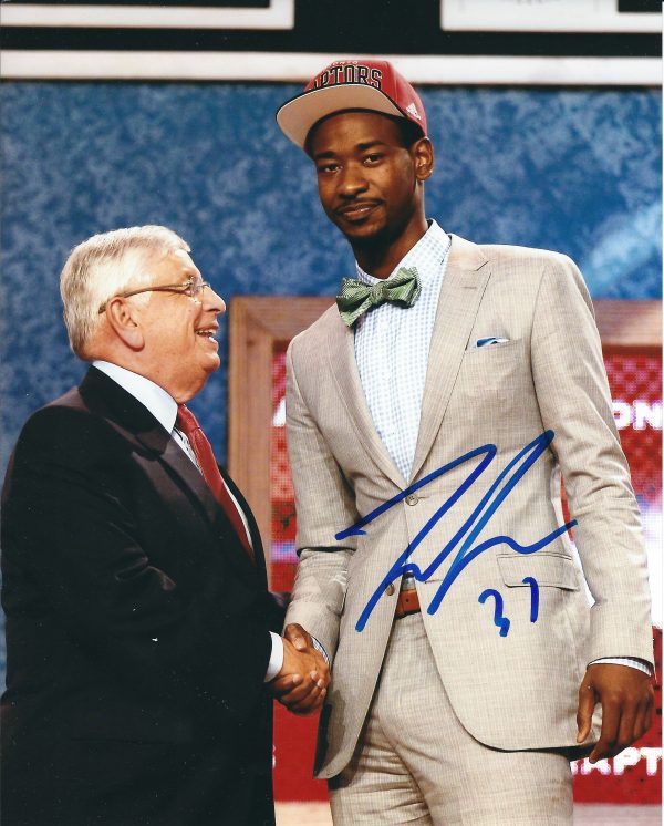 Autographed TERRENCE ROSS 8X10 Toronto Raptors photo