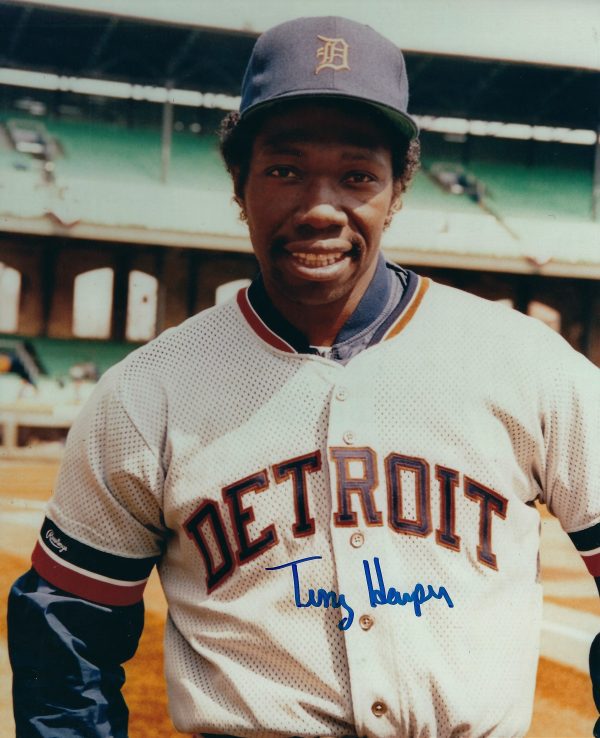 Autographed TERRY HARPER Detroit Tigers 8x10 Photo - COA