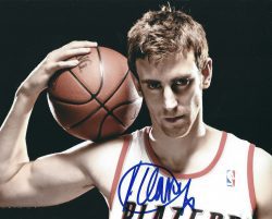 Autographed VICTOR CLAVER 8X10 Portland Trail Blazers Photo