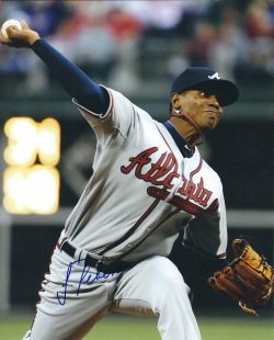 AUTOGRAPHED JULIO TEHERAN 8X10 Atlanta Braves photo