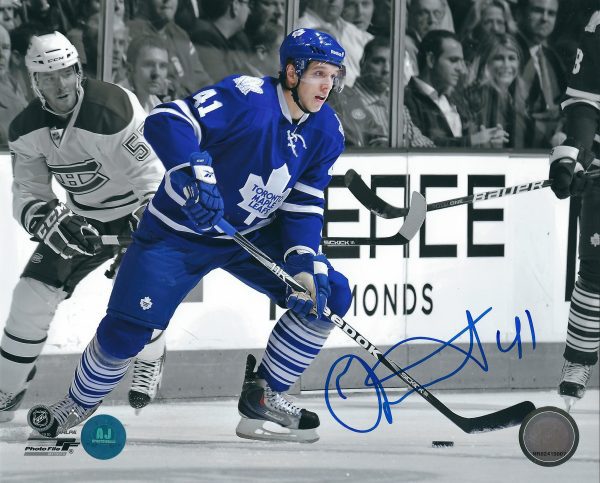 Autographed NIKOLAY KULEMIN 8x10 Toronto Maple Leafs  photo