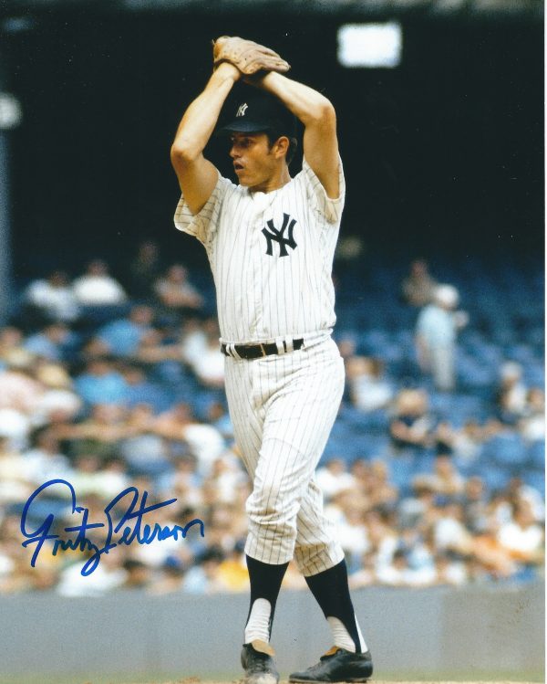 AUTOGRAPHED FRITZ PETERSON 8X10 NEW YORK YANKEES photo