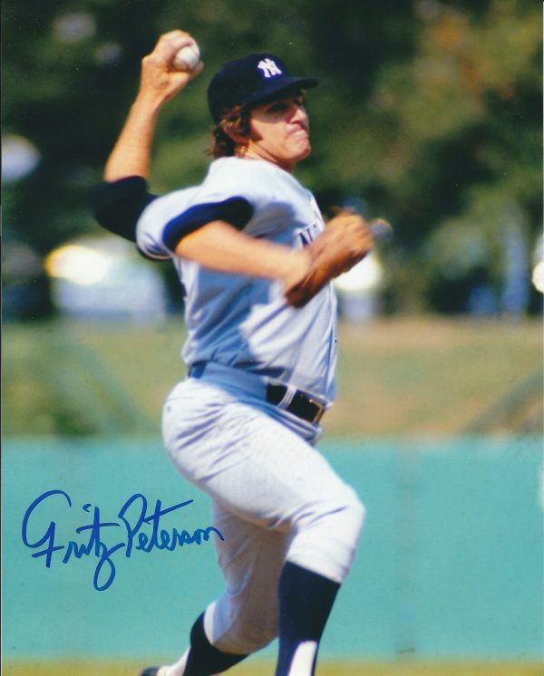 AUTOGRAPHED FRITZ PETERSON 8X10 NEW YORK YANKEES photo