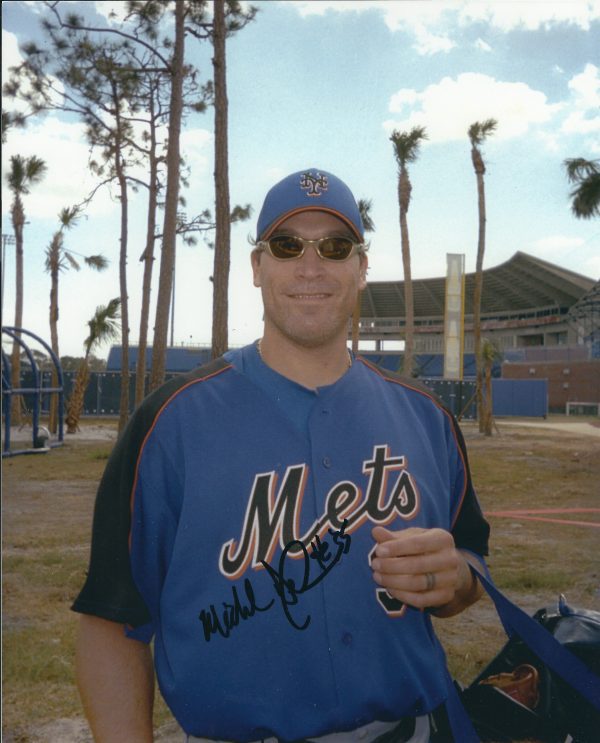 AUTOGRAPHED MIKE DEJEAN 8X10 New York Mets photo